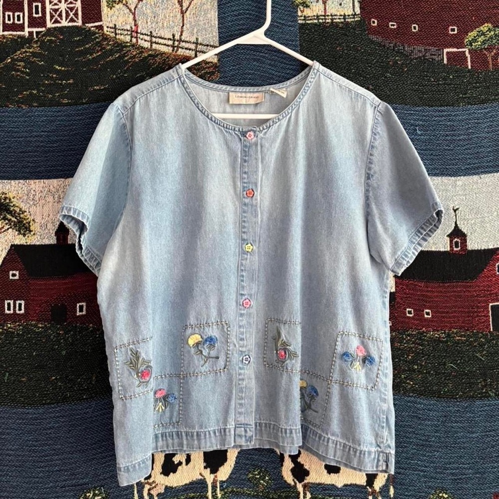 Vintage 90s floral embroidered denim shirt